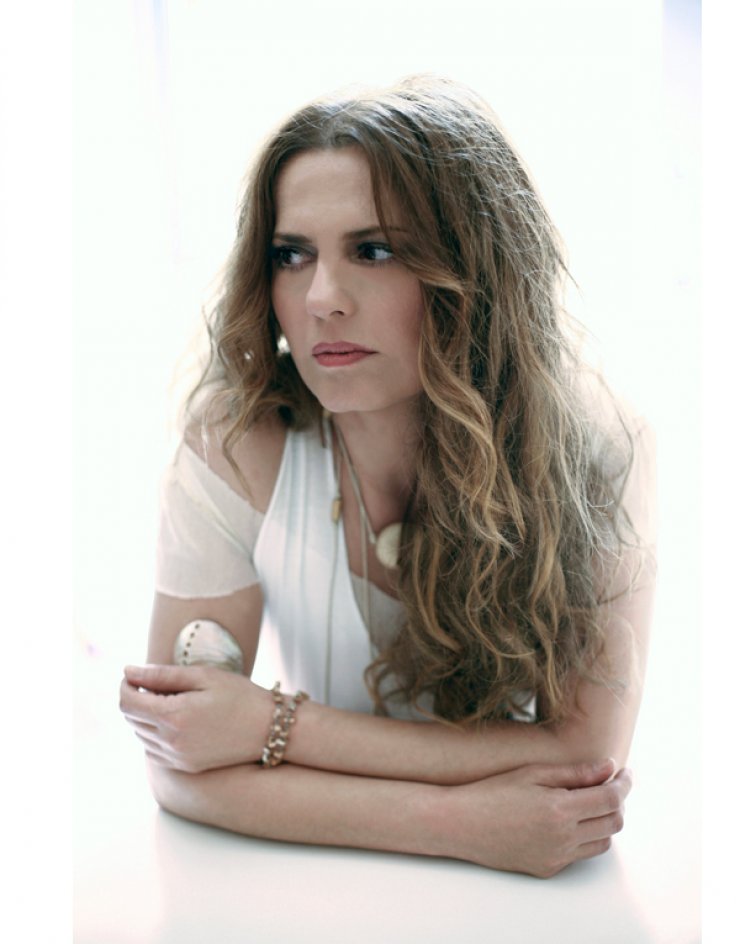 Ελένη Τσαλιγοπούλου [τραγουδά στη μαρίνα Λεμεσού]