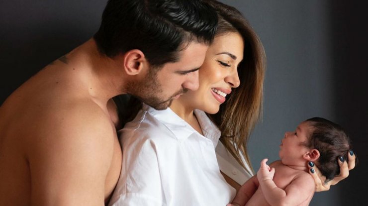 Ελένη Χατζίδου - Ετεοκλής Παύλου: Η κόρη τους έχει τα πρώτα της γενέθλια [βίντεο]