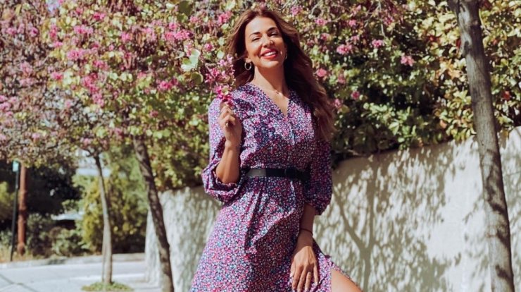 Ελένη Χατζίδου: Μας έβαλε στην πρόβα νυφικού της [εικόνα]