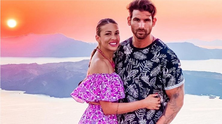 Ελένη Χατζίδου: Το άγχος που είχε βλέποντας τον σύζυγό της να κρέμεται από τον γκρεμό [εικόνα]