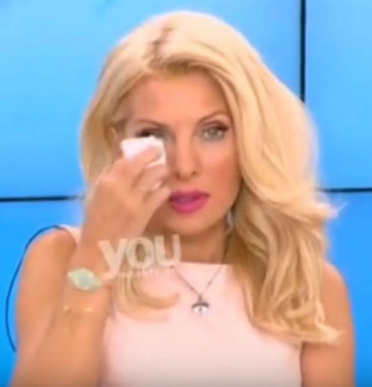 Ξέσπασε σε κλάματα η Ελένη Μενεγάκη on air!