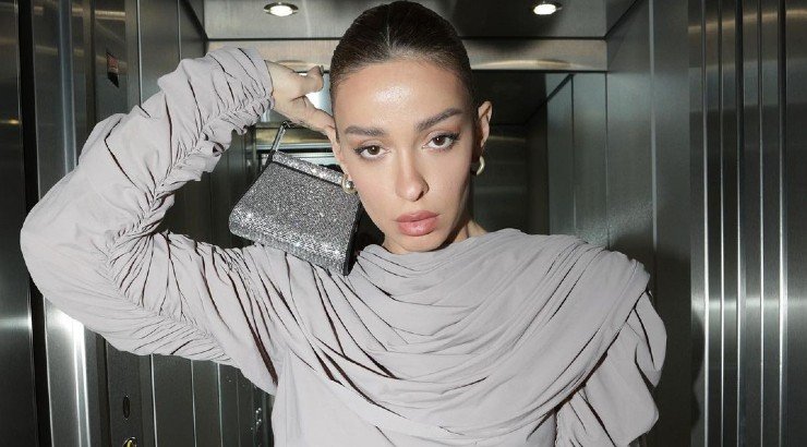 Η γκαρνταρόμπα της Ελένης Φουρέιρα είναι αλλού! [εικόνες]