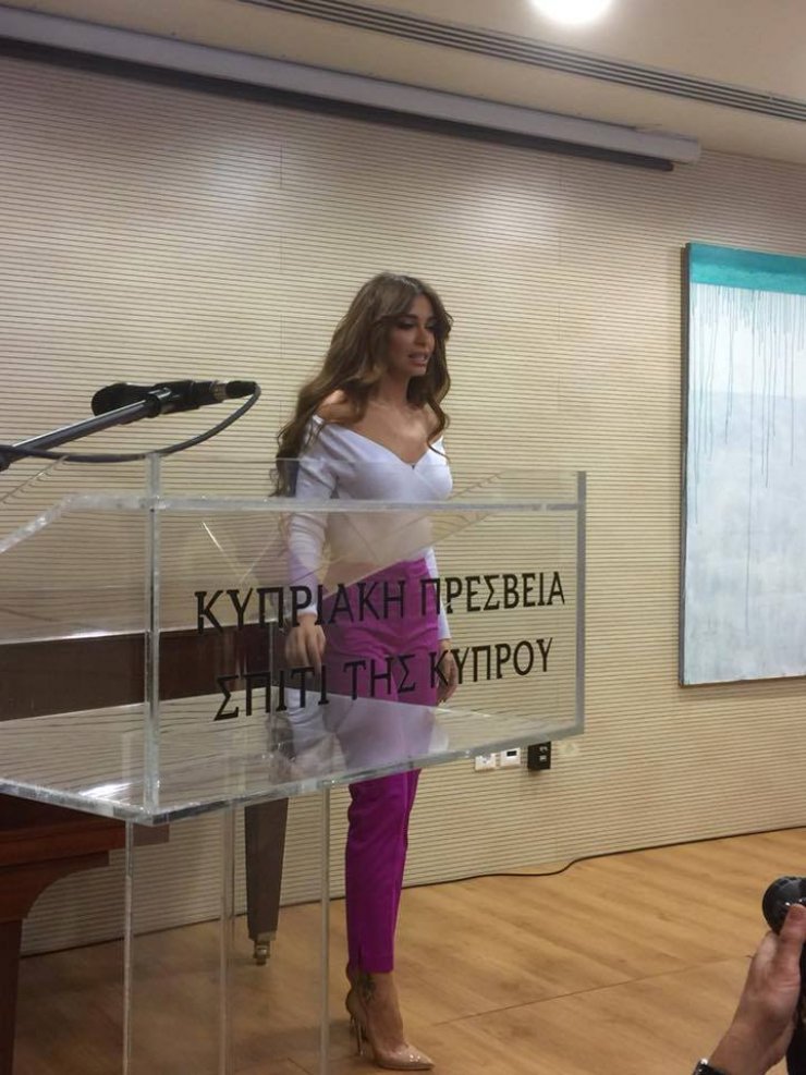 Ελένη Φουρέιρα: Αποκαλύπτει λεπτομέρειες του τραγουδιού που θα μας εκπροσωπήσει και πότε θα κυκλοφορήσει!