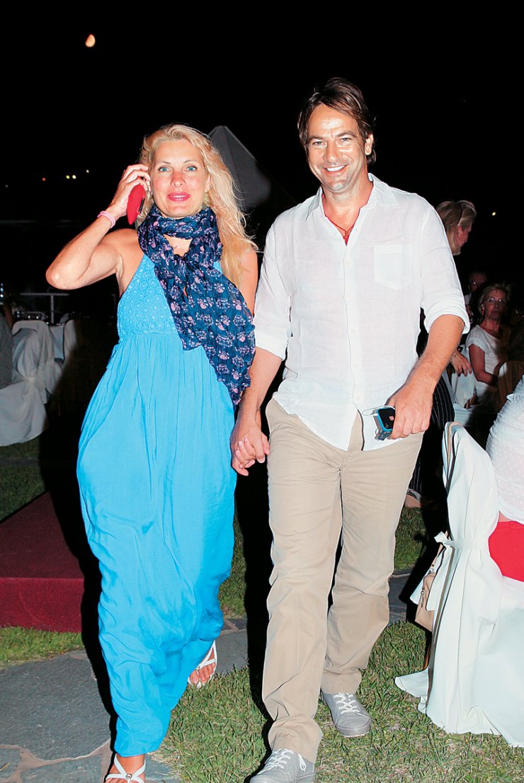 Ελένη Μενεγάκη: Το δωμάτιο του μωρού στο ξενοδοχείο της Άνδρου και η αποκάλυψη για τη βάπτιση!