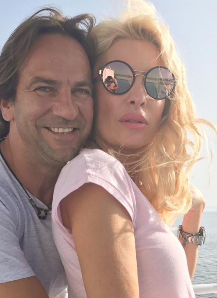 Σπάνιο στιγμιότυπο! Ο Μάκης Παντζόπουλος φωτογράφισε την Ελένη Μενεγάκη και ανήρτησε την εικόνα στο instagram!