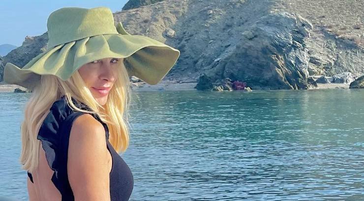 Ελένη Μενεγάκη: Η εξόρμηση στη θάλασσα με τη μικρή Μαρίνα! 