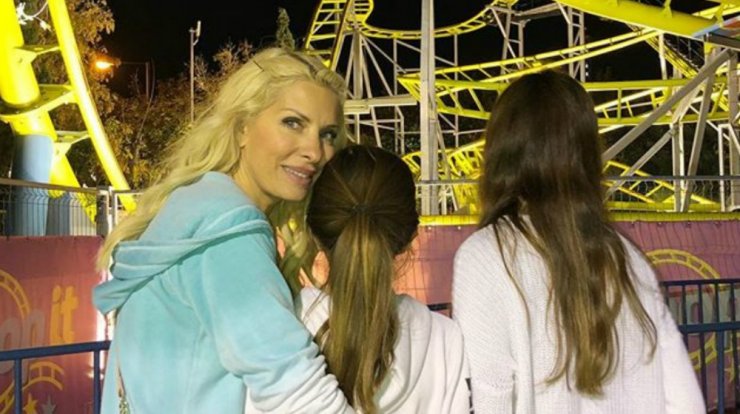 Ελένη Μενεγάκη: Μας έδειξε πρώτη φορά το πρόσωπο της κόρης της, Βαλέριας!