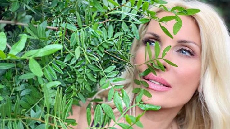 Ελένη Μενεγάκη: Αυτή σίγουρα είναι η πιο εντυπωσιακή φωτογραφία από τις διακοπές της!