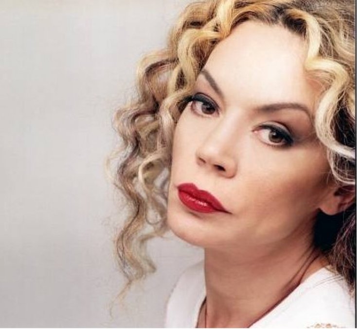 Ελένη Δήμου: Ανεβαίνει τον δικό της Γολγοθά