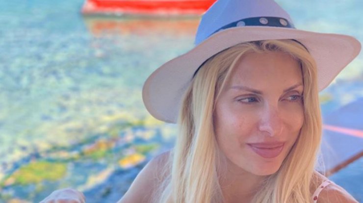 Ελένη Μενεγάκη: Μας έδειξε το σώμα της χωρίς ίχνος photoshop 