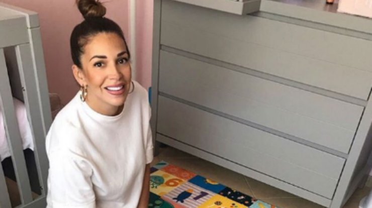 Ελένη Χατζίδου: Δείτε τους κοιλιακούς της δυόμιση μήνες μετά την γέννα