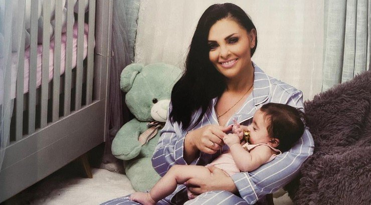 Έλια Ιωαννίδου: Το σημαδιακό "περιστατικό" πίσω από την επιλογή του ονόματος της κόρης της!