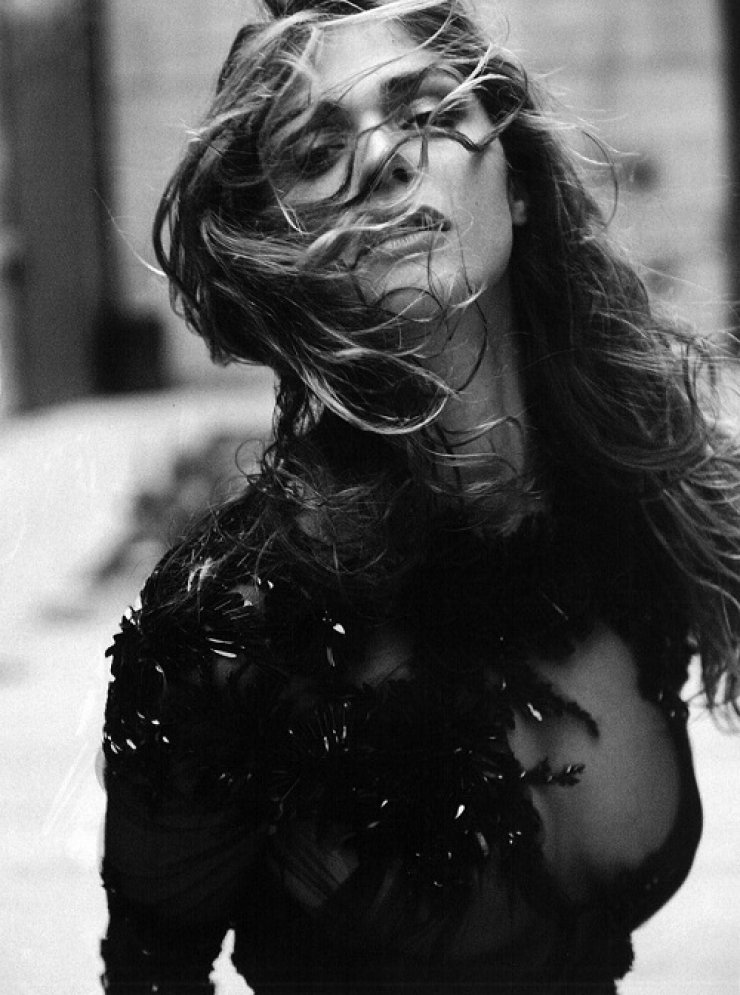 Elisa Sednaoui: το πρόσωπο του οίκου Gerard Darel