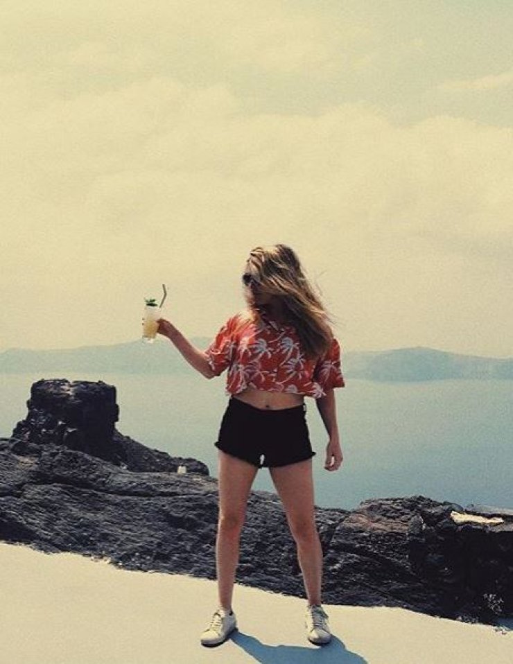 Tραγουδίστρια αρραβωνιάστηκε μετά από ενάμιση χρόνο σχέση!