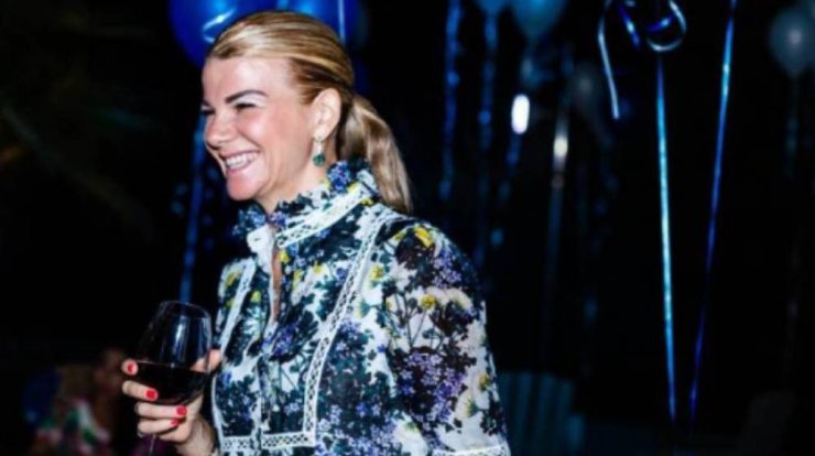 Έλσα Αναστασιάδη: Γιόρτασε τα γενέθλιά της οικογενειακά – Η τούρτα αγκαλιά με τα παιδιά της