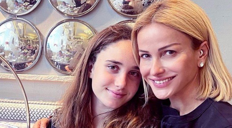 Έμιλυ Γιολίτη: Η κόρη της μπήκε επίσημα στην εφηβεία – Έτσι της ευχήθηκε για τα γενέθλιά της! 