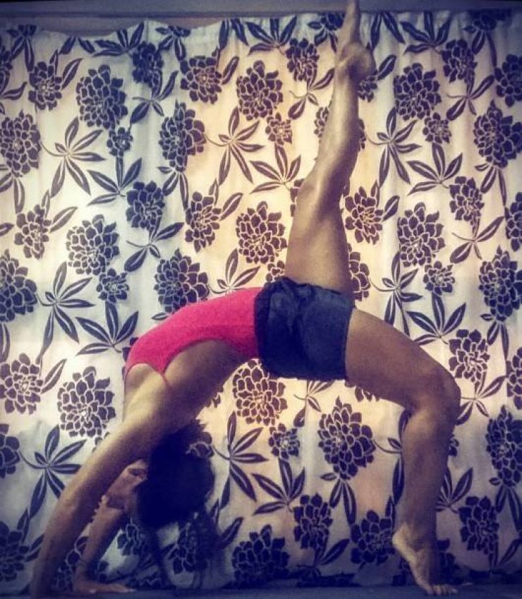 Η επώνυμη Κύπρια κολυμβήτρια που τυφλώθηκε στα 13 της και σήμερα διδάσκει σε παιδιά με αυτισμό!