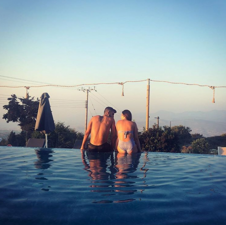 Πρόσωπο της κυπριακής τηλεόρασης μας έδειξε για πρώτη φορά το νέο της σύντροφο! [εικόνα]