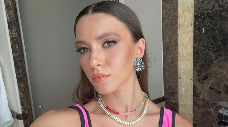 Η Εβελίνα Σκίτσκο υιοθετεί το πιο "νόστιμο" nail art!