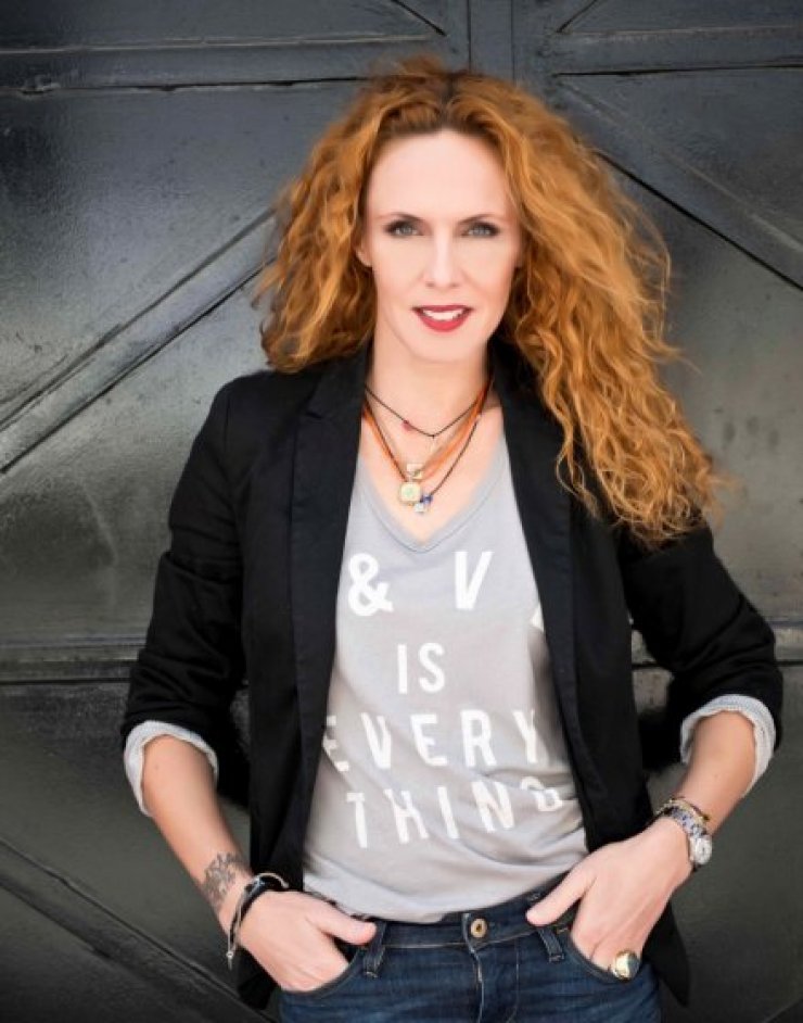 Εβελίνα Παπούλια: Παντρεύεται;