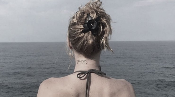 Πασίγνωστη ηθοποιός της κυπριακής τηλεόρασης: "Μου επιτέθηκε θαυμαστής στο αυτοκίνητο"