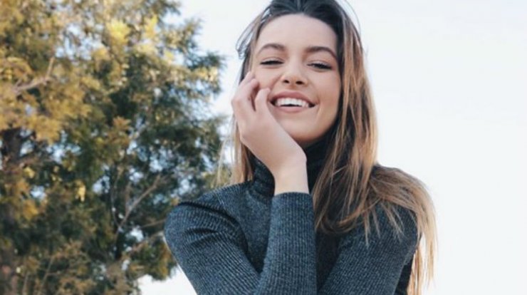 Εβελίνα Σκίτσκο: Έβαλε μαγιό και κάνει ηλιοθεραπεία! [εικόνα]