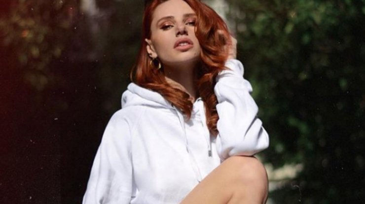 Εκτεθειμένη η Έβελυν Καζαντζόγλου! [βίντεο]