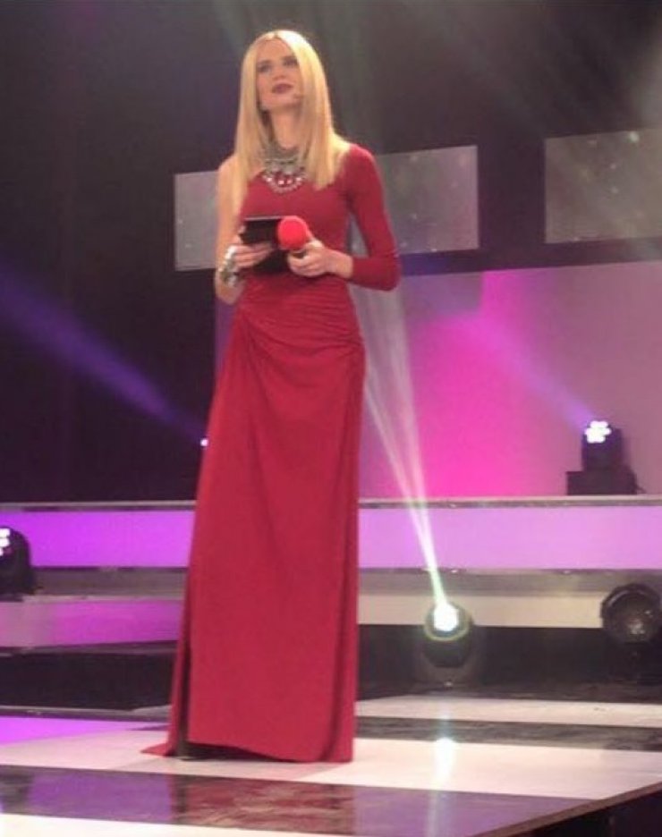 Έβελυν Καζαντζόγλου: Τι επέλεξε να φορέσει στο results show του Mr. Cyprus 2015