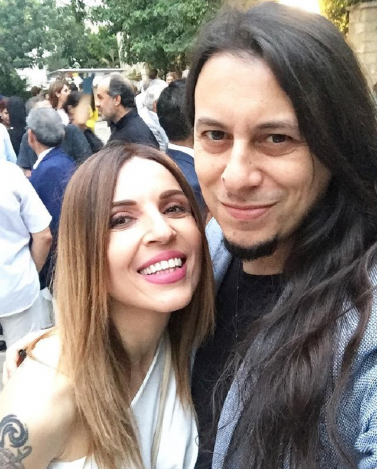 Ευρυδίκη – Μπομπ Κατσιώνης: Το τρυφερό τους φιλί on camera στην Κύπρο!