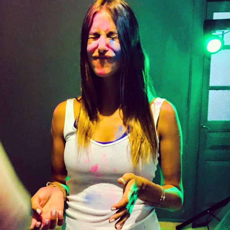 Δείτε backstage υλικό από τη φωτογράφιση της Κωνσταντίνας Ευριπίδου για το “Run in Colour”!