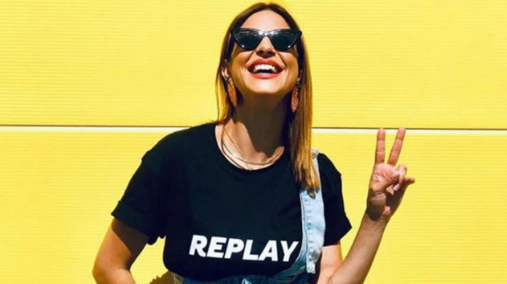 Έξαλλη η Κωνσταντίνα Ευριπίδου με γυναίκα που φλέρταρε έντονα τον σύζυγό της! [βίντεο] 