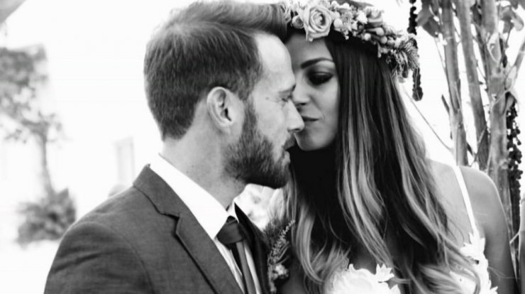 Βούρκωσε η Κωνσταντίνα Ευριπίδου on air για το αφιέρωμα που ετοίμασαν στην εκπομπή για την επέτειο του γάμου της!