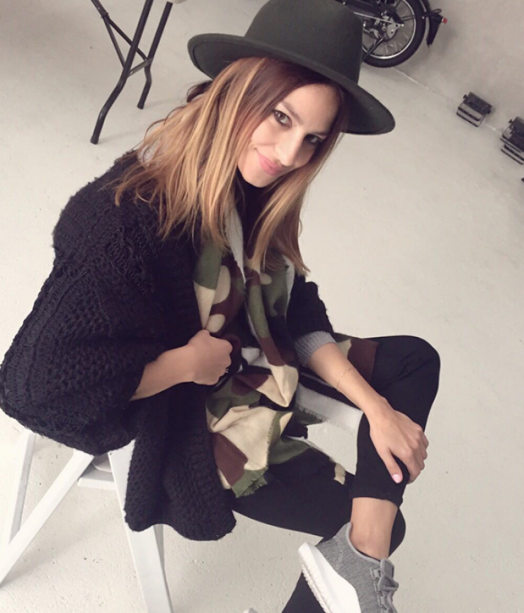 Κύπρια καλλονή επιβεβαιώνει τη σχέση της στον αέρα της εκπομπής της Κωνσταντίνας Ευριπίδου! [βίντεο]