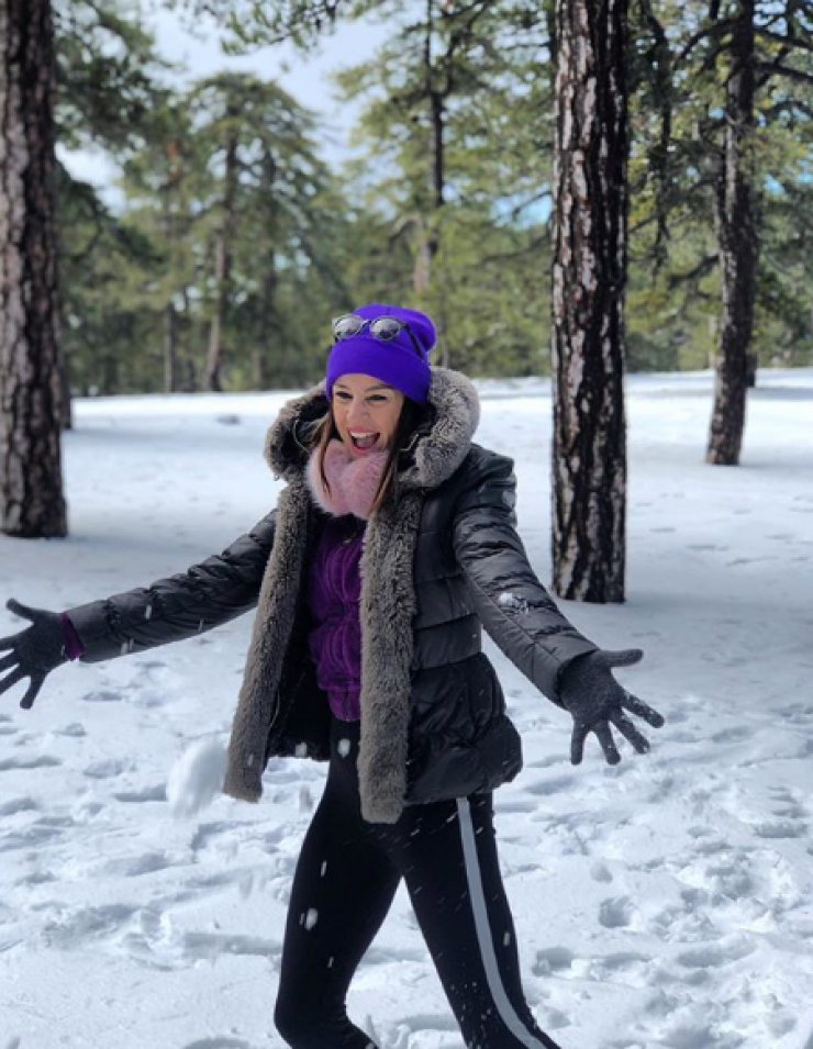 Κωνσταντίνα Ευριπίδου: Παιχνίδια στα χιόνια με τη μικρή Αριάδνη! [εικόνες]