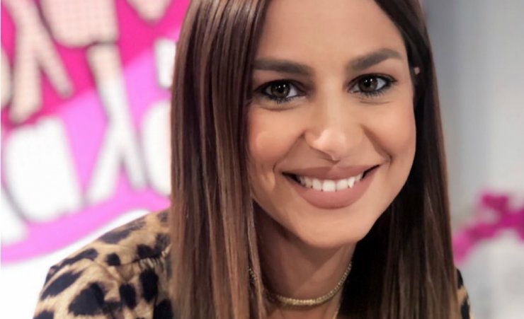 Έξω φρενών η Κωνσταντίνα Ευριπίδου on air: “Να μου λείπουν τα νούμερα τηλεθέασης” [βίντεο]