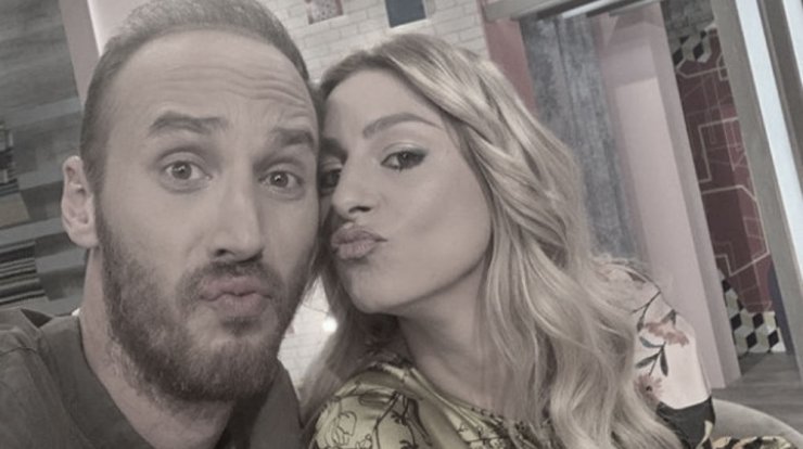 Η συγκλονιστική εξομολόγηση ηθοποιού στο “Όλα Καλά”: "Έθαψα μητέρα, πατέρα και αδερφή μετά την παράσταση"