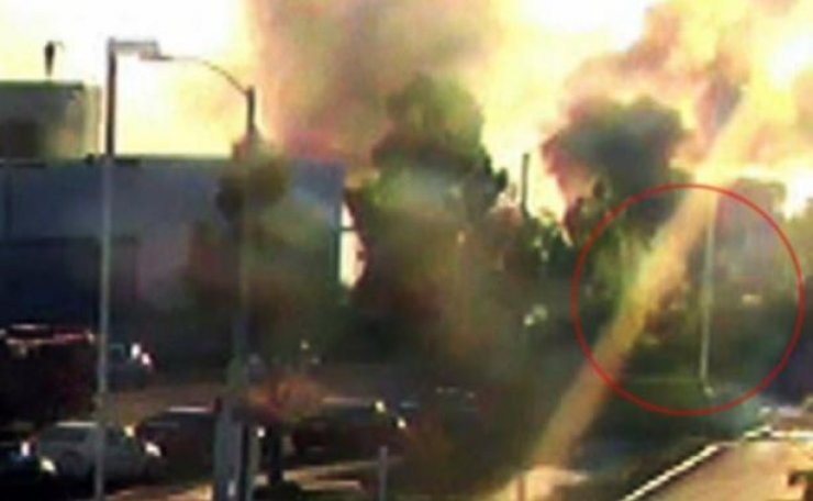 Βίντεο σοκ! Η στιγμή της σύγκρουσης και έκρηξης του αυτοκινήτου που επέβαινε ο Paul Walker!