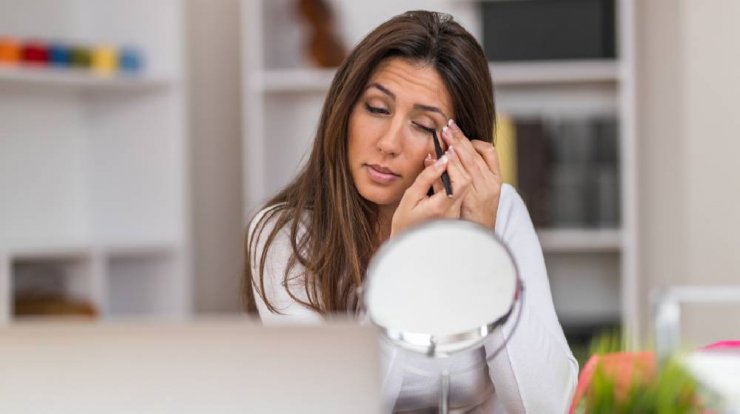 5 βήματα για να πετύχεις εύκολα την εφαρμογή του eyeliner