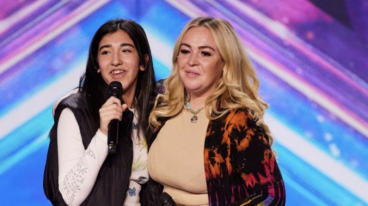 Μοναδικό: Μητέρα παραχώρησε την οντισιόν της στην 15χρονη κόρη της και αποθεώθηκε [βίντεο]