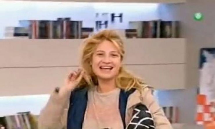 Γιατί η Φαίη Σκορδά εμφανίστηκε αχτένιστη και αμακιγιάριστη στην εκπομπή;