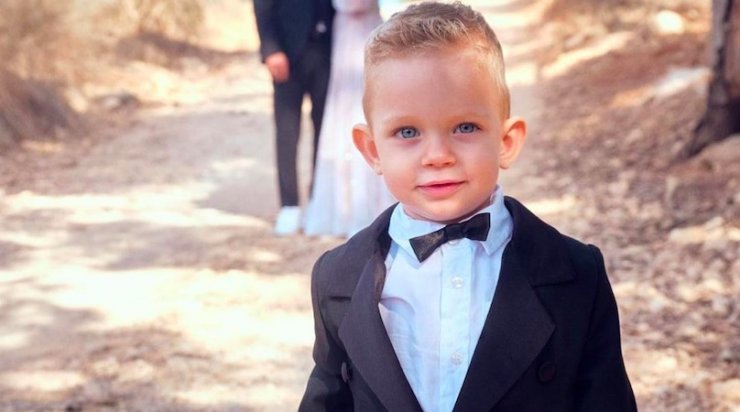 Zευγάρι της κυπριακής showbiz μας έδειξε πρώτη φορά τον ενάμιση έτους γιο του και θα "κάψει" καρδιές