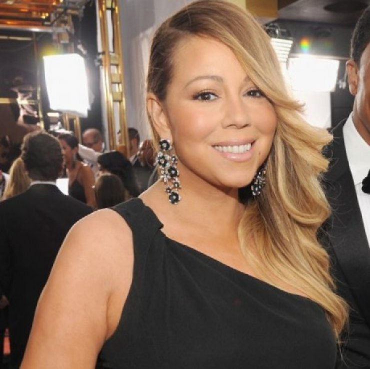 H Μariah Carey καταρρέει: Οι φίλοι της ανησυχούν για την κατάστασή της