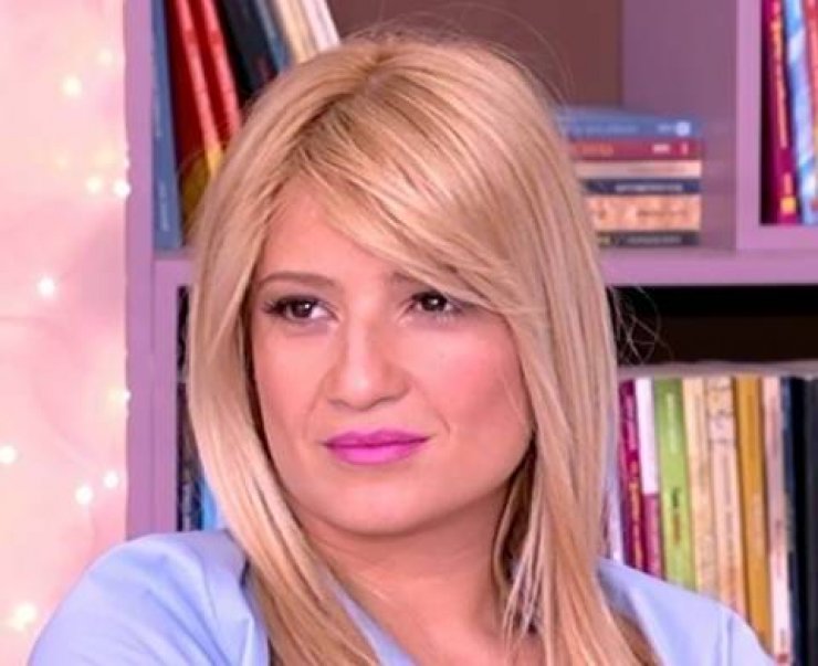 Η Φαίη Σκορδά αποκάλυψε ότι είχε λείψει τρεις μέρες για να κάνει επέμβαση!