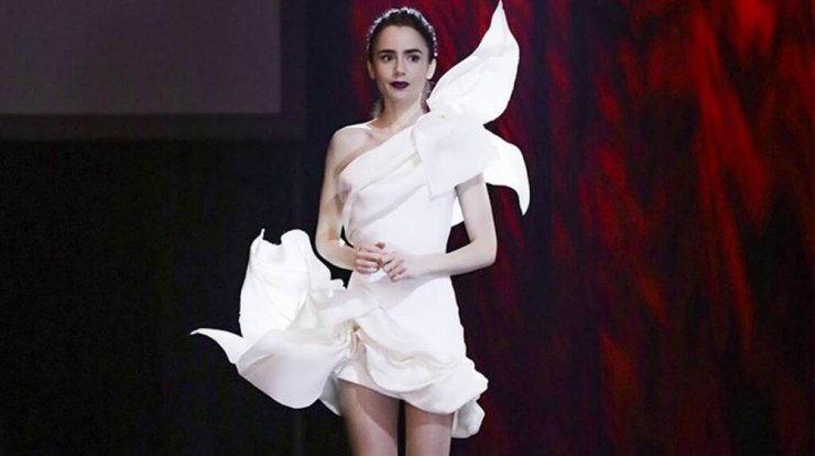 Έξι outfits που θέλουμε να αντιγράψουμε από την σειρά "Emily in Paris"