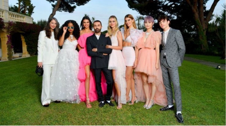 Ανακοινώθηκε η νέα designer συνεργασία των H&M