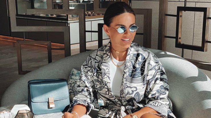 Βρήκαμε πόσο κοστίζει η υπέροχη shoulder bag της Ramona Filip 