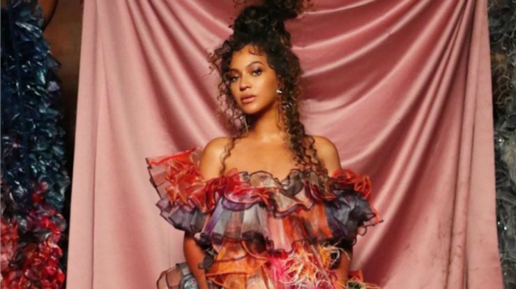 Η Beyonce με δημιουργίες δύο Ελλήνων σχεδιαστών στο νέο της visual album