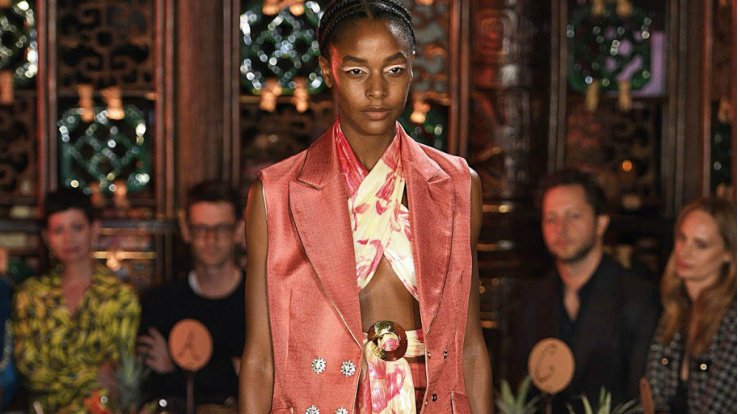 Αυτό θα είναι το fashion colour του 2019
