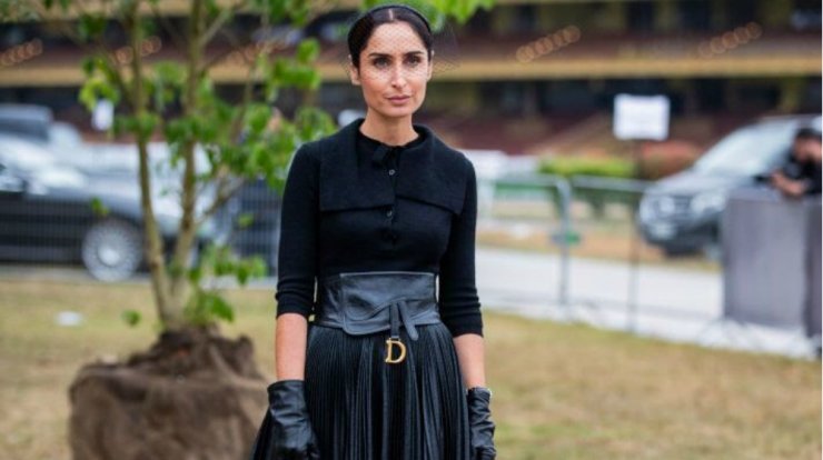 Οι street style εμφανίσεις στο Παρίσι είναι η επιτομή της κομψότητας