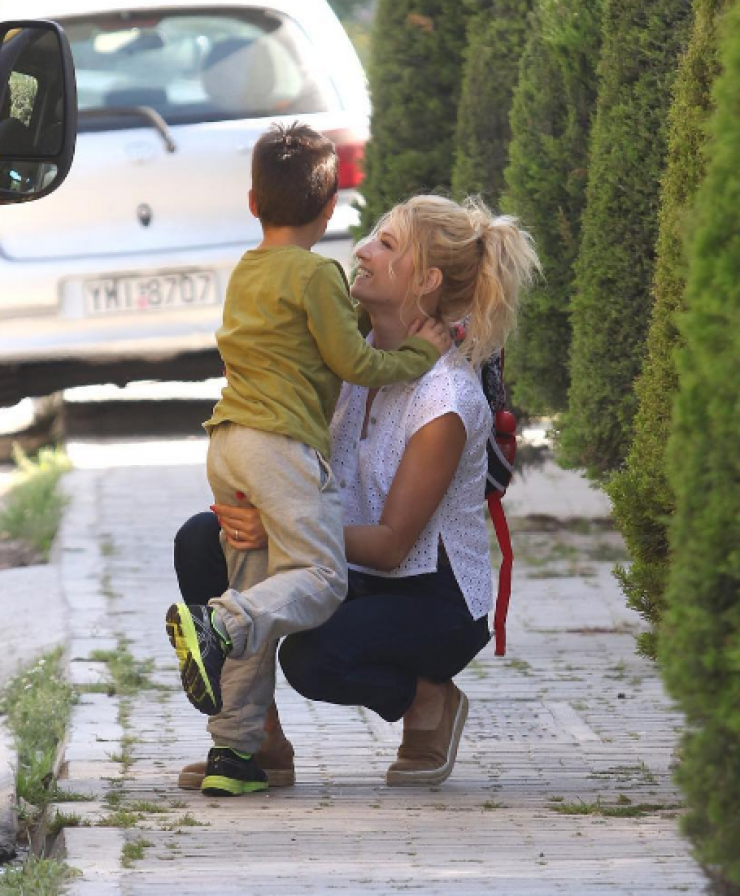 Δεν θα πιστεύετε τι αγχώνει τη Φαίη Σκορδά σε σχέση με το γιο της!